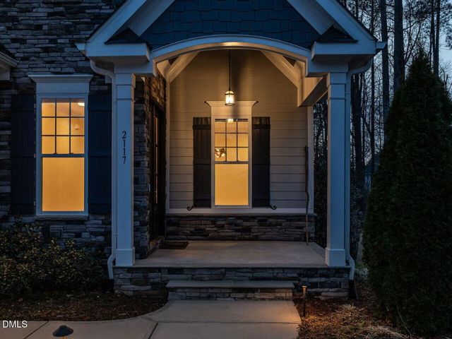 2117 Bee Cave Court, Apex, NC 27539