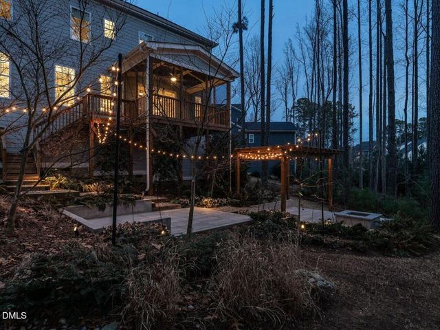 2117 Bee Cave Court, Apex, NC 27539