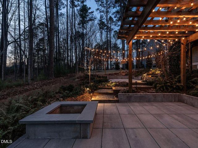 2117 Bee Cave Court, Apex, NC 27539