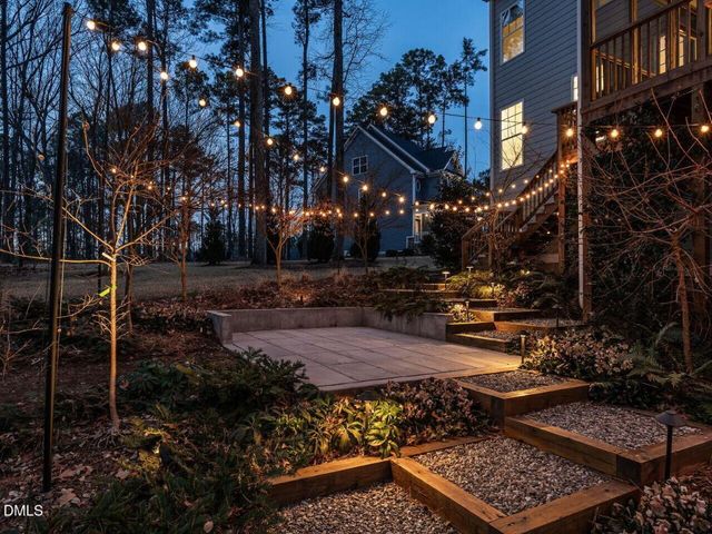 2117 Bee Cave Court, Apex, NC 27539