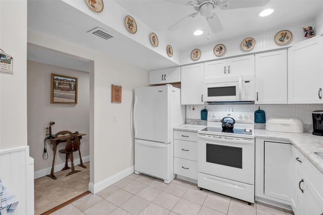 600 N BOUNDARY AVENUE 109A, Deland, FL 32720