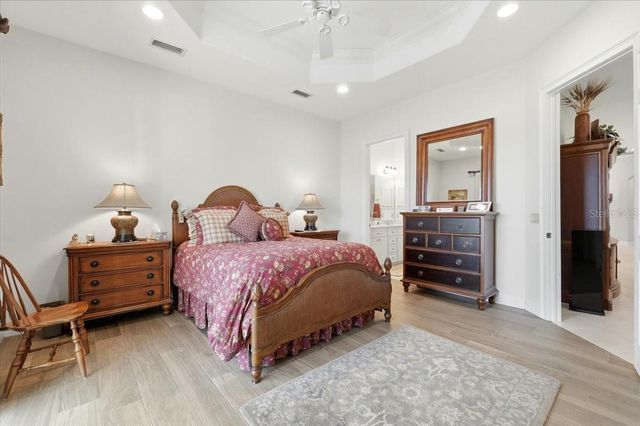 451 MOTORCOACH DRIVE S, Polk City, FL 33868