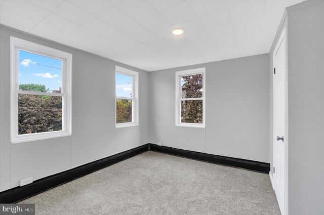 59 MAIN ST #306, Yorkana, PA 17402