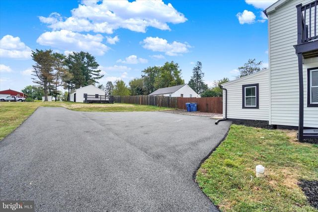 59 MAIN ST #306, Yorkana, PA 17402