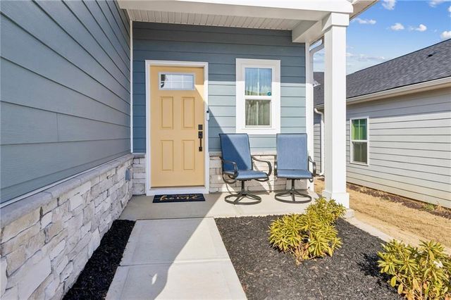 353 Moosehead Trail, Hoschton, GA 30548