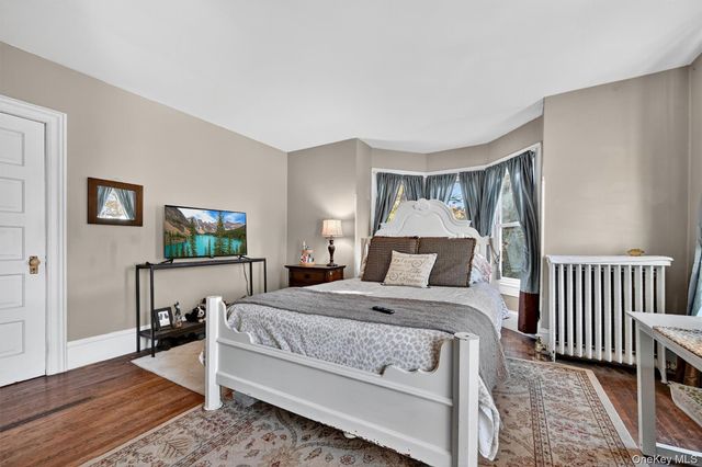 214 State Route 32 S, New Paltz, NY 12561