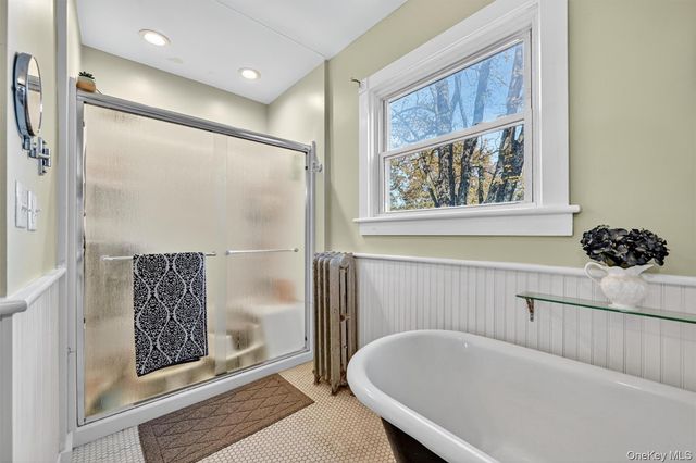 214 State Route 32 S, New Paltz, NY 12561