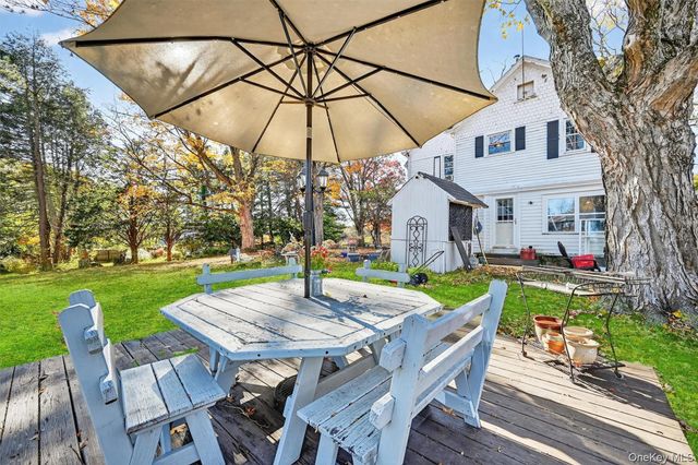 214 State Route 32 S, New Paltz, NY 12561