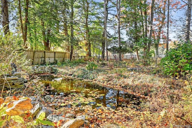 214 State Route 32 S, New Paltz, NY 12561