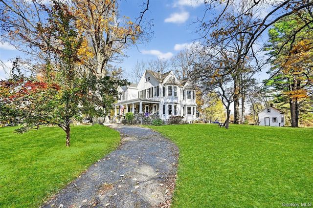 214 State Route 32 S, New Paltz, NY 12561