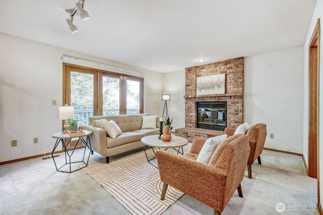 7924 129th Place SE, Newcastle, WA 98056