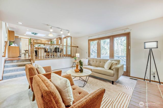 7924 129th Place SE, Newcastle, WA 98056