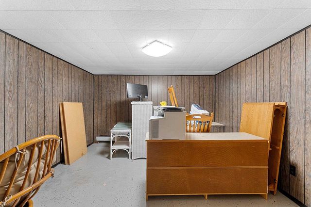 1315 APRIL LANE, Green Bay, WI 54304