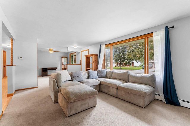 1315 APRIL LANE, Green Bay, WI 54304