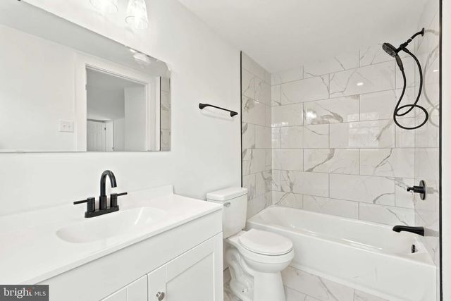 471 ELMWOOD RD, North Marlton, NJ 08053