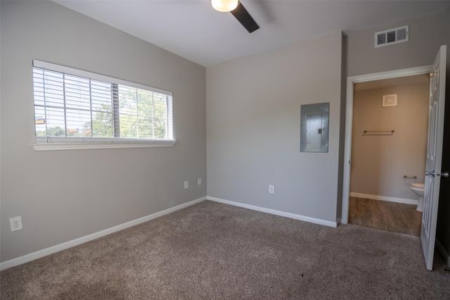 2320 Gracy Farms LN 322, Austin, TX 78758