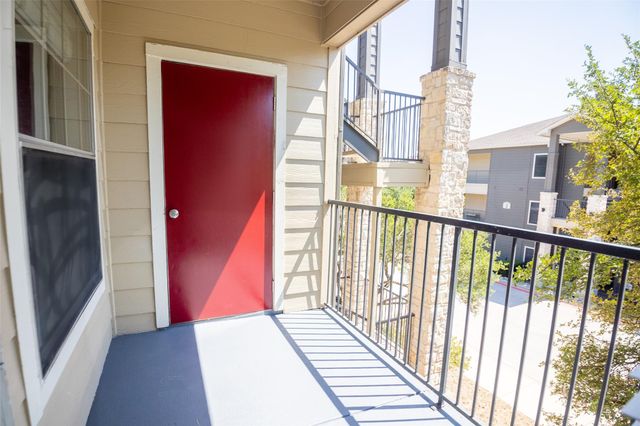 2320 Gracy Farms LN 322, Austin, TX 78758