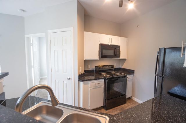 2320 Gracy Farms LN 322, Austin, TX 78758
