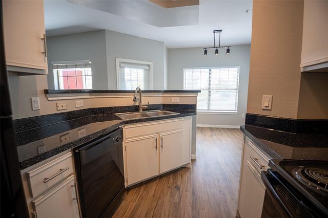 2320 Gracy Farms LN 322, Austin, TX 78758