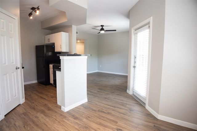 2320 Gracy Farms LN 322, Austin, TX 78758