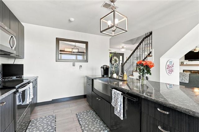304 SW Green Teal Street, Lee's Summit, MO 64082