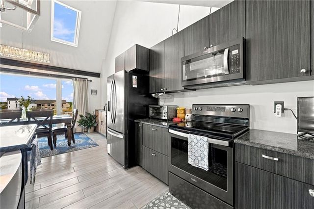 304 SW Green Teal Street, Lee's Summit, MO 64082