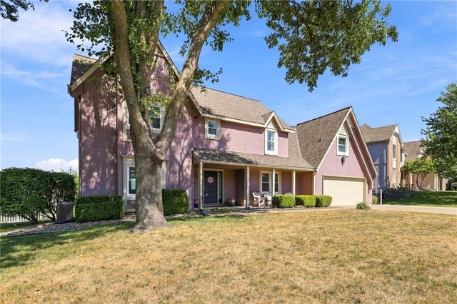 304 SW Green Teal Street, Lee's Summit, MO 64082
