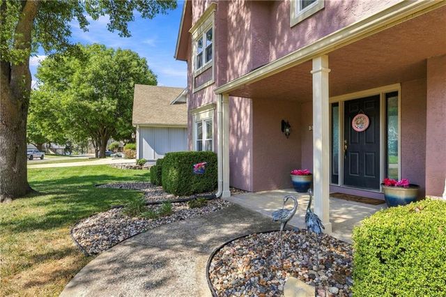 304 SW Green Teal Street, Lee's Summit, MO 64082