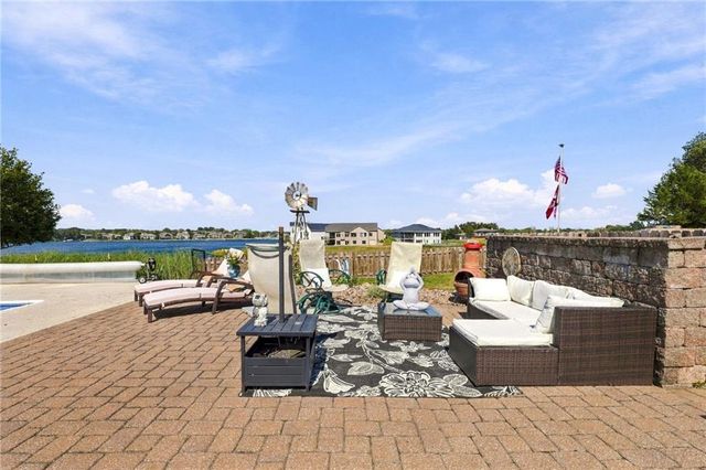 304 SW Green Teal Street, Lee's Summit, MO 64082