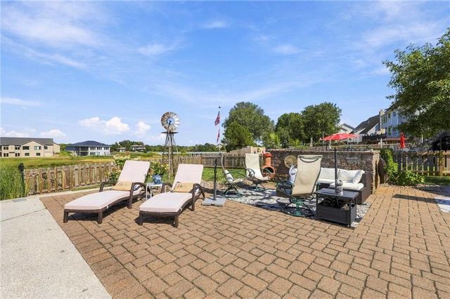 304 SW Green Teal Street, Lee's Summit, MO 64082