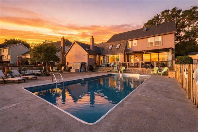 304 SW Green Teal Street, Lee's Summit, MO 64082