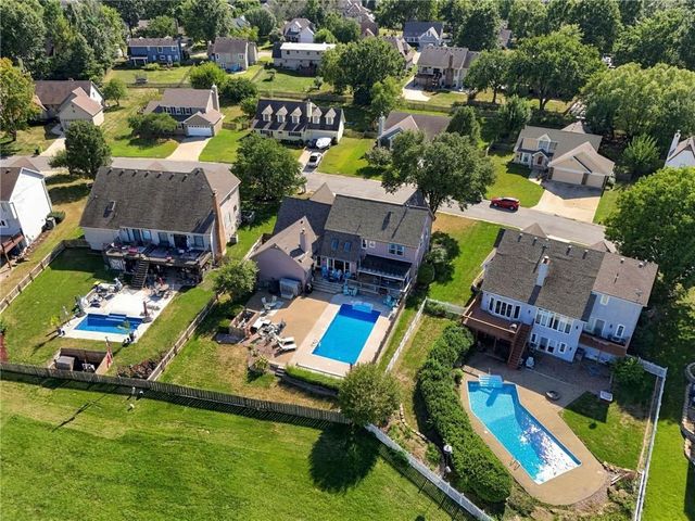 304 SW Green Teal Street, Lee's Summit, MO 64082