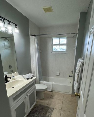 13519 Fountain View Boulevard, Wellington, FL 33414