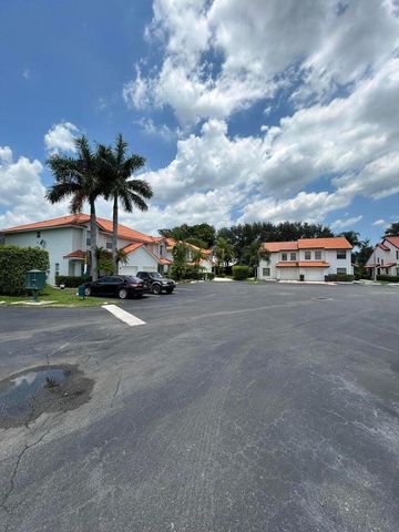 13519 Fountain View Boulevard, Wellington, FL 33414