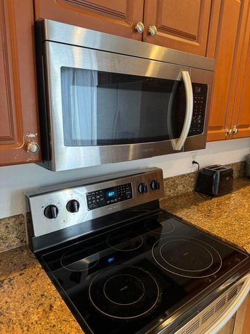 13519 Fountain View Boulevard, Wellington, FL 33414