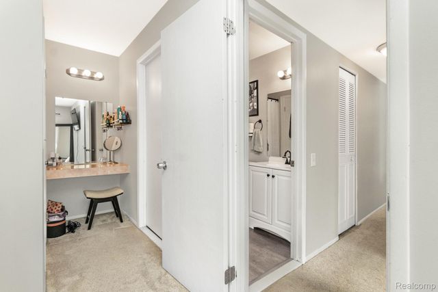 23493 Stonehenge Boulevard, Novi, MI 48375