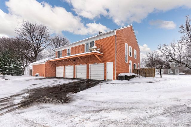 23493 Stonehenge Boulevard, Novi, MI 48375