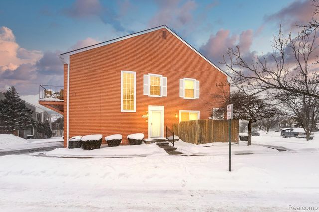 23493 Stonehenge Boulevard, Novi, MI 48375