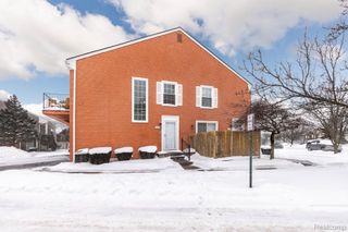 23493 Stonehenge Boulevard, Novi, MI 48375