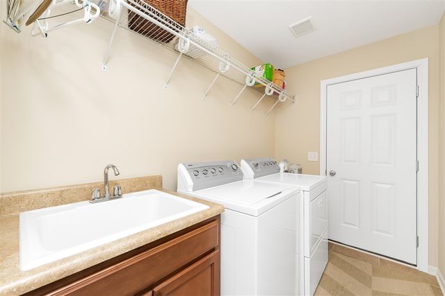 1304 Tanager Lane, Kalamazoo, MI 49009