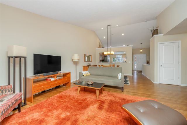 1304 Tanager Lane, Kalamazoo, MI 49009