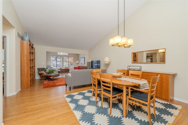 1304 Tanager Lane, Kalamazoo, MI 49009