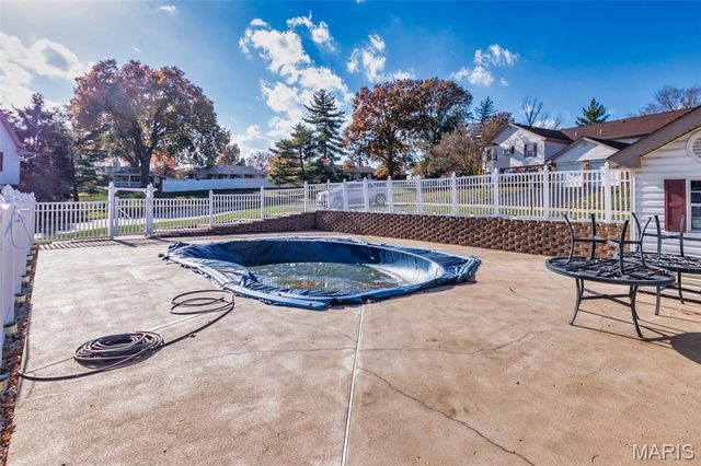 4343 Colony Gardens Drive, Mehlville, MO 63125