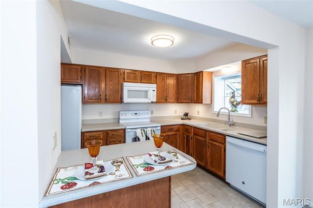 4343 Colony Gardens Drive, Mehlville, MO 63125