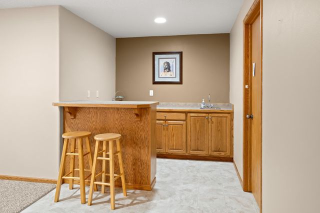 4443 3rd Street S, Moorhead, MN 56560