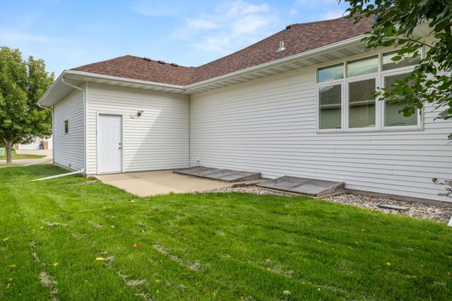 4443 3rd Street S, Moorhead, MN 56560