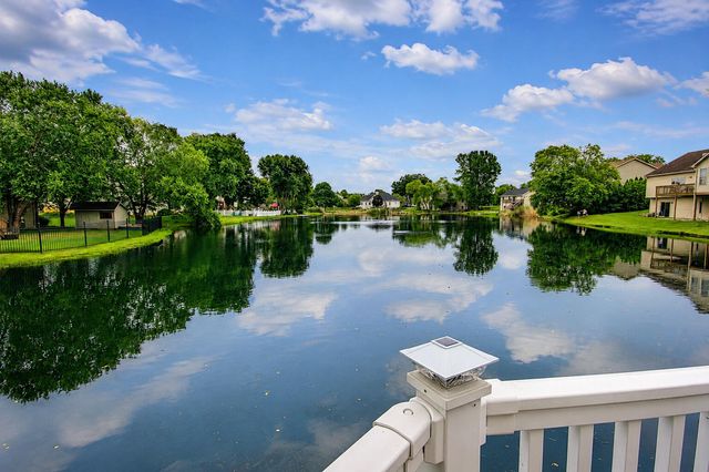 37 Covington Drive, Valparaiso, IN 46385