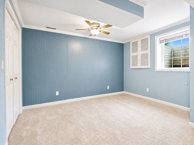 37 Covington Drive, Valparaiso, IN 46385