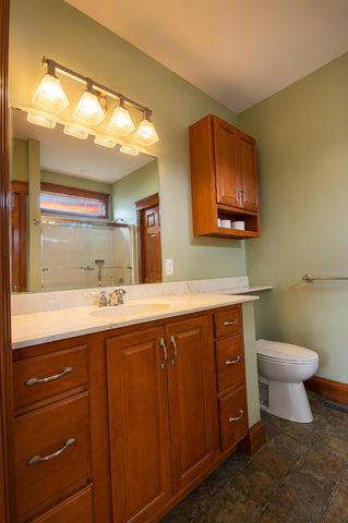 37 Covington Drive, Valparaiso, IN 46385