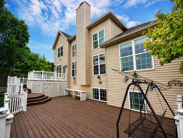 37 Covington Drive, Valparaiso, IN 46385